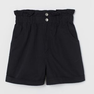 H&M High-waisted Paperbag shorts - Black